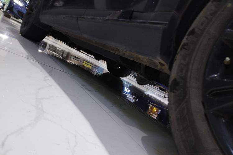 Used Haval H6S 2022 2.0T All-Wheel-Drive Trendy Sports Edition Left Side Sill