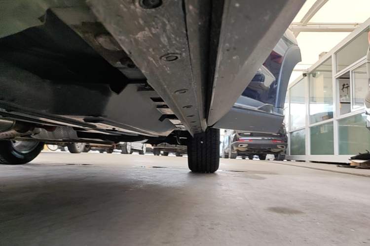 Used Haval H6S 2022 1.5T DHT ZhiRun Edition Left Side Sill