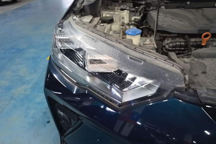 Used Haval H6S 2022 2.0T All-Wheel-Drive Trendy Sports Edition Right Front Headlight