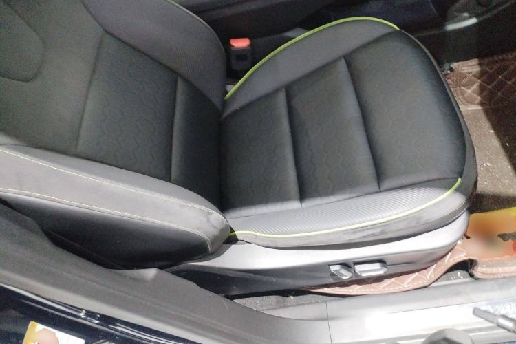 Used Haval H6S 2022 2.0T All-Wheel-Drive Trendy Sports Edition Right Front Seat