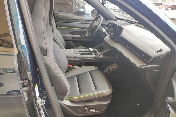 Used Haval H6S 2022 1.5T DHT ZhiRun Edition Right Front Seat