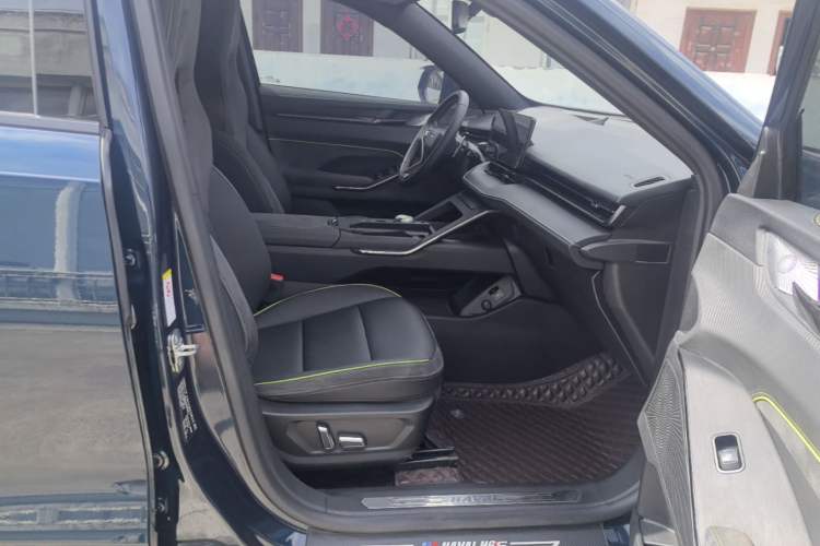 Used Haval H6S 2022 2.0T Two-Wheel Drive ZhiRun Version Right Front Seat
