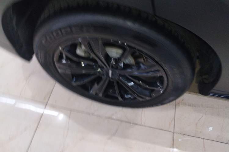 Used Haval H6S 2022 1.5T DHT ZhiRun Edition Right Rear Wheel Hub