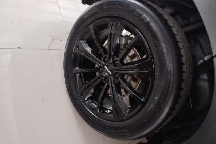 Used Haval H6S 2022 2.0T Two-Wheel Drive ZhiRun Version Right Rear Wheel Hub