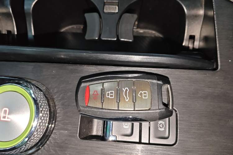 Used Haval H6S 2022 2.0T Two-Wheel Drive ZhiRun Version Vehicle Key