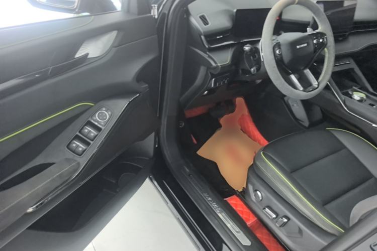 Used Haval H6S 2022 2.0T Two-Wheel Drive ZhiRun Version Driver Seat