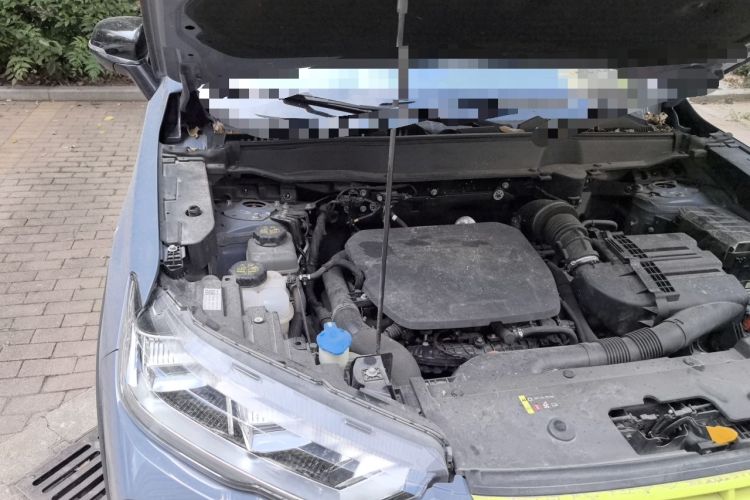 Used Haval H6S 2022 1.5T DHT Joyride Edition Engine Bay Right