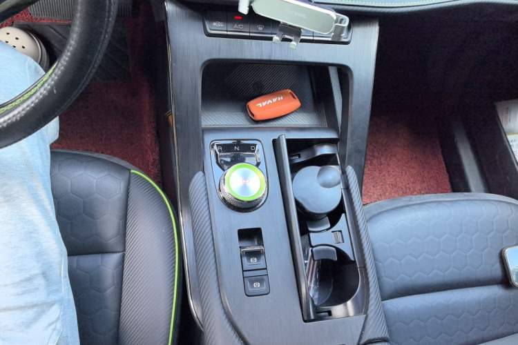 Used Haval H6S 2022 1.5T DHT Joyride Edition Gear Lever