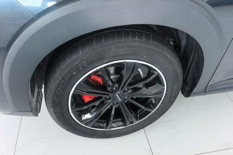 Used Haval H6S 2022 2.0T Two-Wheel Drive ZhiRun Version Left Front Wheel Hub