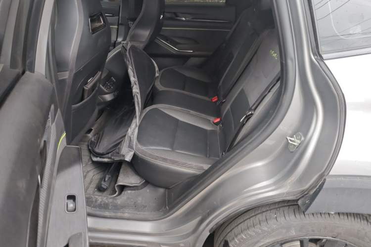 Used Haval H6S 2022 2.0T All-Wheel-Drive Trendy Sports Edition Left Rear Seat