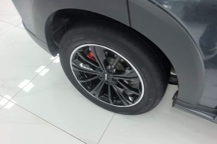 Used Haval H6S 2022 2.0T Two-Wheel Drive ZhiRun Version Right Rear Wheel Hub