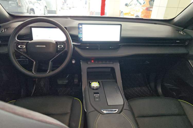 Used Haval H6S 2022 1.5T DHT ZhiRun Edition Center Console