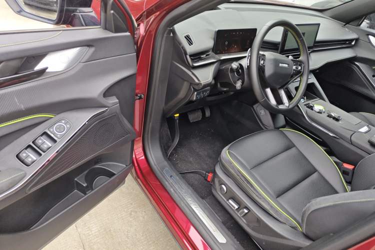 Used Haval H6S 2022 2.0T All-Wheel-Drive Trendy Sports Edition Driver Seat
