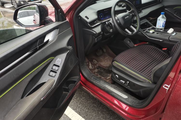 Used Haval H6S 2022 2.0T Two-Wheel Drive ZhiRun Version Driver Seat