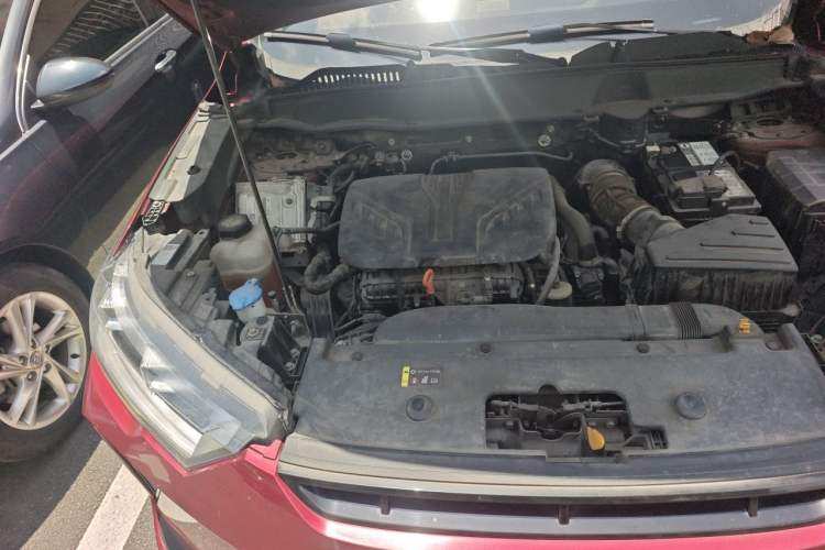Used Haval H6S 2022 2.0T Two-Wheel Drive ZhiRun Version Engine Bay Right