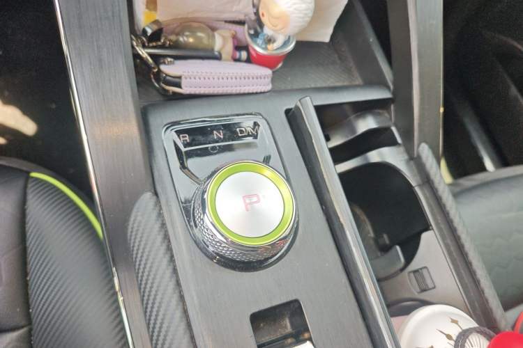 Used Haval H6S 2022 2.0T Two-Wheel Drive ZhiRun Version Gear Lever