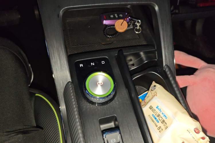 Used Haval H6S 2022 1.5T DHT ZhiRun Edition Gear Lever