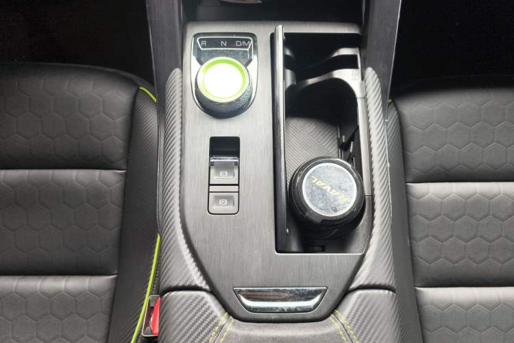 Used Haval H6S 2022 2.0T Two-Wheel Drive ZhiRun Version Gear Lever