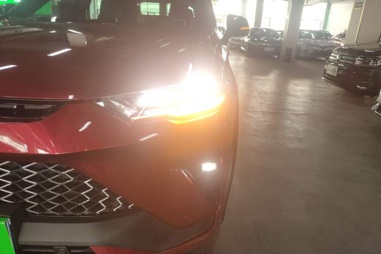 Used Haval H6S 2022 2.0T All-Wheel-Drive Trendy Sports Edition Left Front Headlight