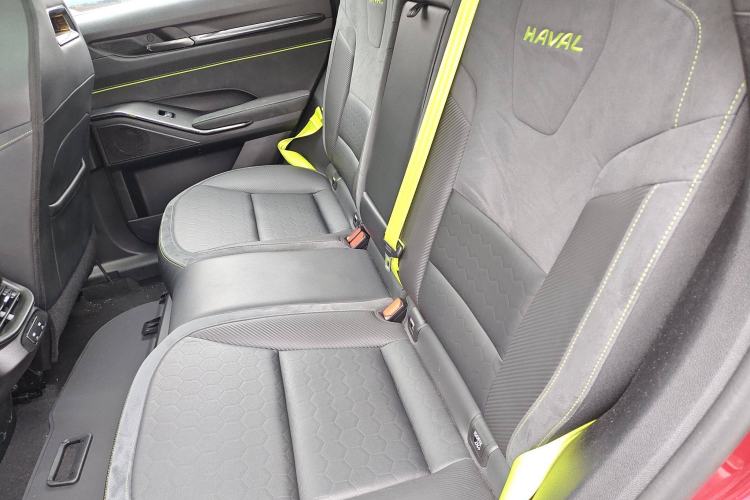 Used Haval H6S 2022 2.0T All-Wheel-Drive Trendy Sports Edition Left Rear Seat