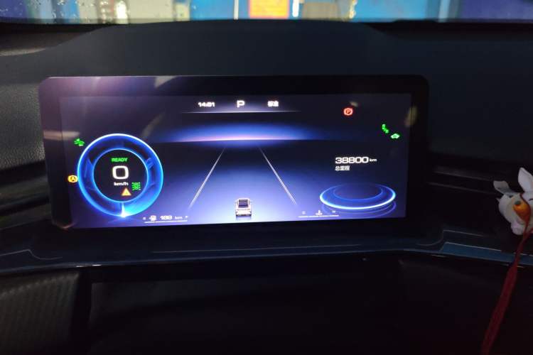 Used Haval H6S 2022 1.5T DHT ZhiRun Edition Odometer Close Up