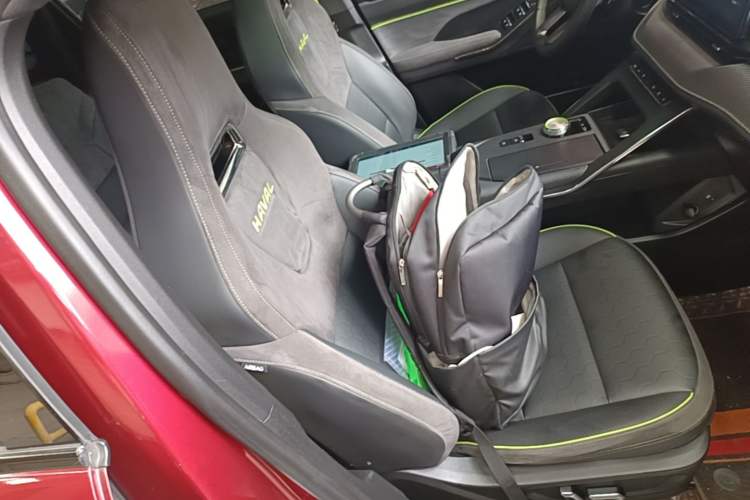 Used Haval H6S 2022 2.0T Two-Wheel Drive ZhiRun Version Right Front Seat