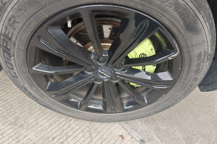 Used Haval H6S 2022 2.0T All-Wheel-Drive Trendy Sports Edition Right Front Wheel Hub