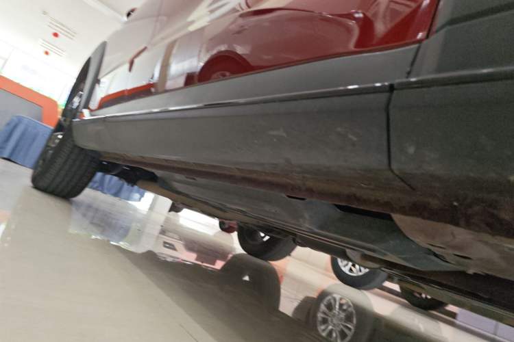 Used Haval H6S 2022 1.5T DHT ZhiRun Edition Right Side Sill