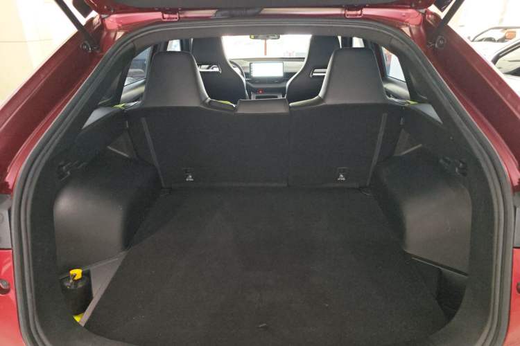 Used Haval H6S 2022 1.5T DHT ZhiRun Edition Trunk