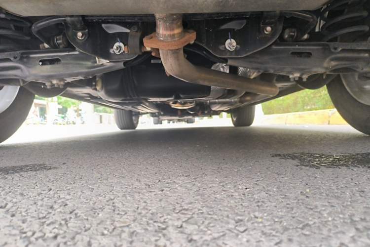 Used Haval H6S 2022 2.0T Two-Wheel Drive ZhiRun Version Chassis Rear