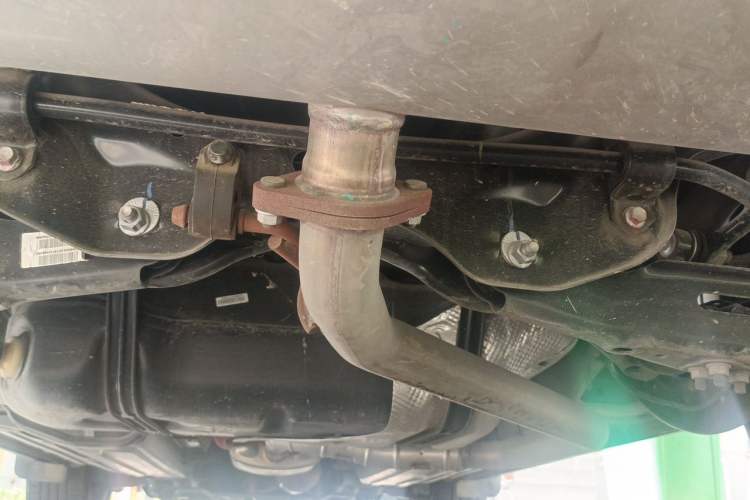 Used Haval H6S 2022 2.0T Two-Wheel Drive ZhiRun Version Chassis Rear