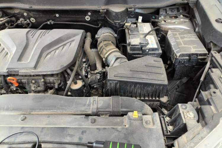 Used Haval H6S 2022 2.0T Two-Wheel Drive ZhiRun Version Engine Bay Left
