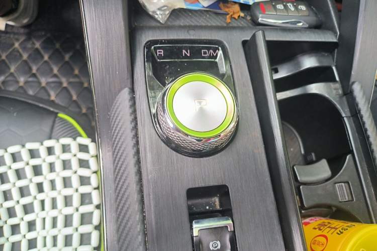 Used Haval H6S 2022 2.0T Two-Wheel Drive ZhiRun Version Gear Lever