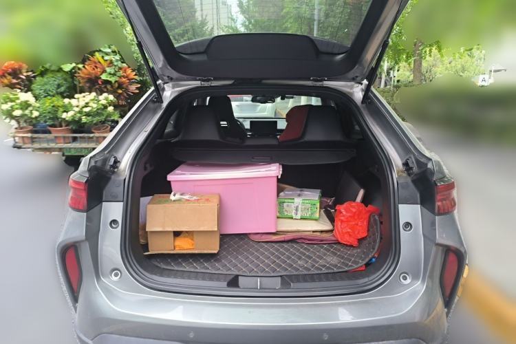 Used Haval H6S 2022 2.0T Two-Wheel Drive ZhiRun Version Trunk