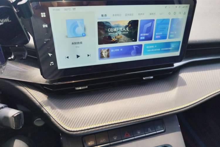 Used Haval H6S 2022 2.0T Two-Wheel Drive ZhiRun Version Audio And AC Panel