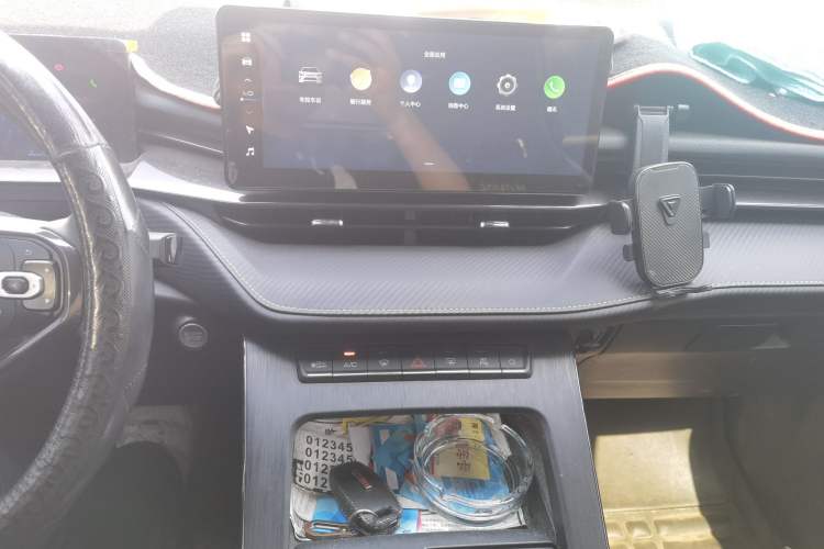 Used Haval H6S 2022 2.0T Two-Wheel Drive ZhiRun Version Audio And AC Panel