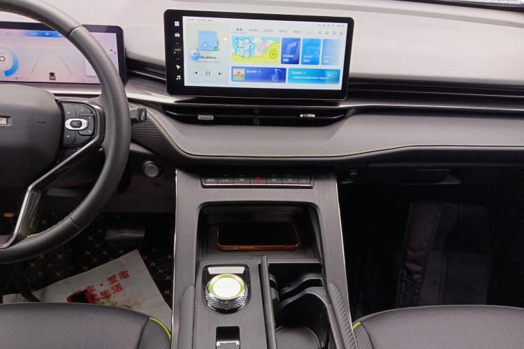 Used Haval H6S 2022 1.5T DHT Joyride Edition Audio And AC Panel