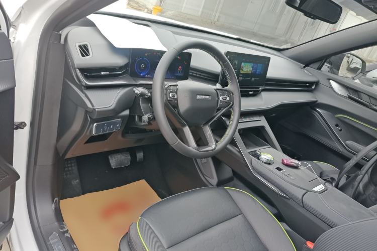 Used Haval H6S 2022 2.0T Two-Wheel Drive ZhiRun Version Center Console