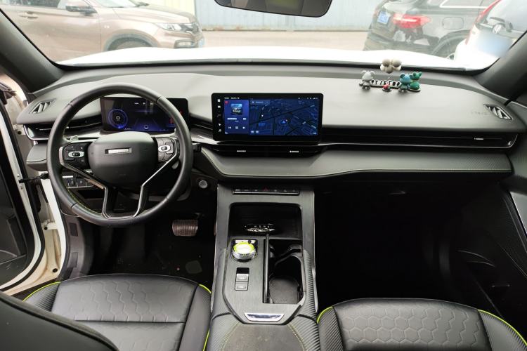 Used Haval H6S 2022 2.0T Two-Wheel Drive JoyRun Version Center Console
