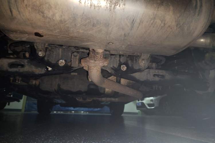 Used Haval H6S 2022 2.0T Two-Wheel Drive ZhiRun Version Chassis Rear