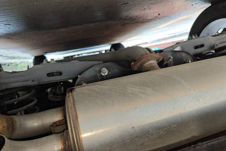 Used Haval H6S 2022 2.0T Two-Wheel Drive ZhiRun Version Chassis Rear