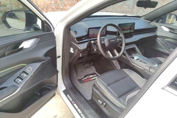 Used Haval H6S 2022 1.5T DHT Joyride Edition Driver Seat