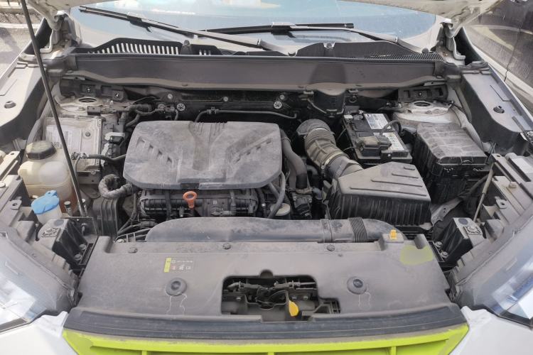 Used Haval H6S 2022 2.0T Two-Wheel Drive ZhiRun Version Engine Bay