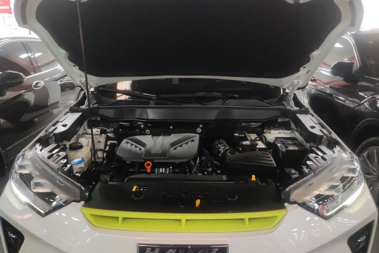 Used Haval H6S 2022 2.0T Two-Wheel Drive ZhiRun Version Engine Bay