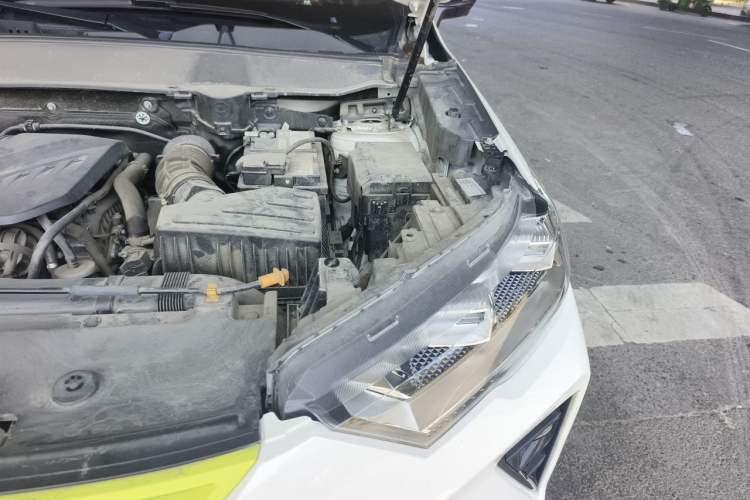 Used Haval H6S 2022 2.0T Two-Wheel Drive JoyRun Version Engine Bay Left