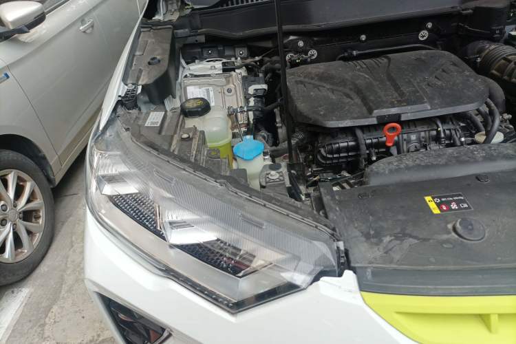 Used Haval H6S 2022 2.0T Two-Wheel Drive JoyRun Version Engine Bay Right