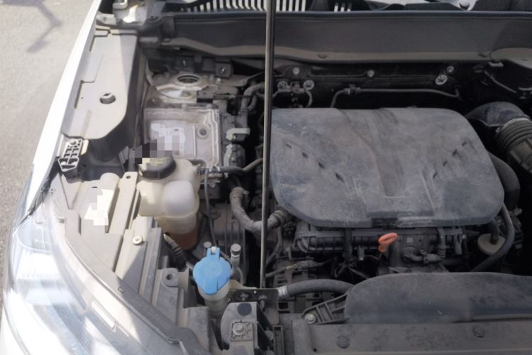 Used Haval H6S 2022 2.0T Two-Wheel Drive ZhiRun Version Engine Bay Right