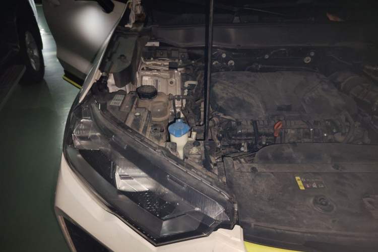 Used Haval H6S 2022 2.0T Two-Wheel Drive ZhiRun Version Engine Bay Right