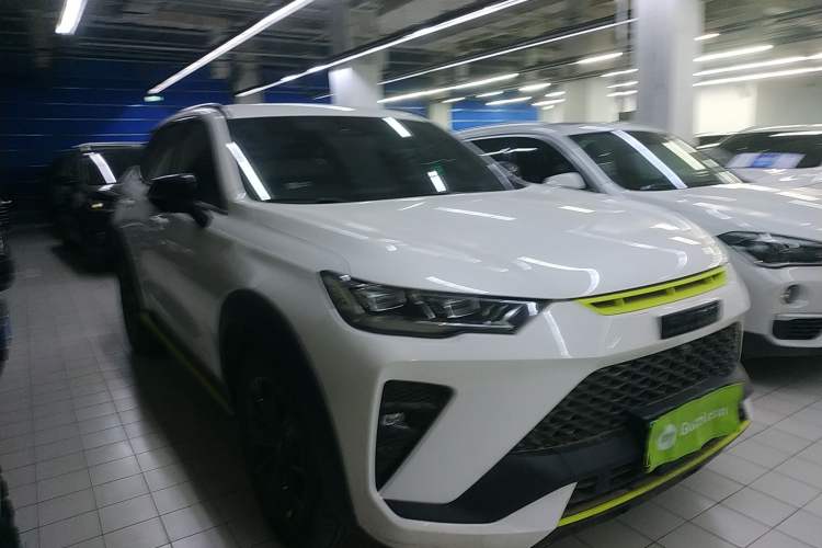 Used Haval H6S 2022 2.0T Two-Wheel Drive ZhiRun Version Front Right 45 Deg
