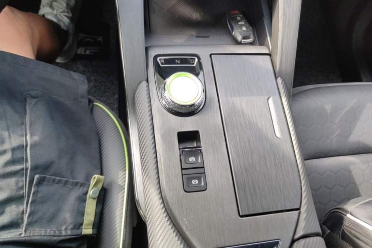 Used Haval H6S 2022 1.5T DHT Joyride Edition Gear Lever